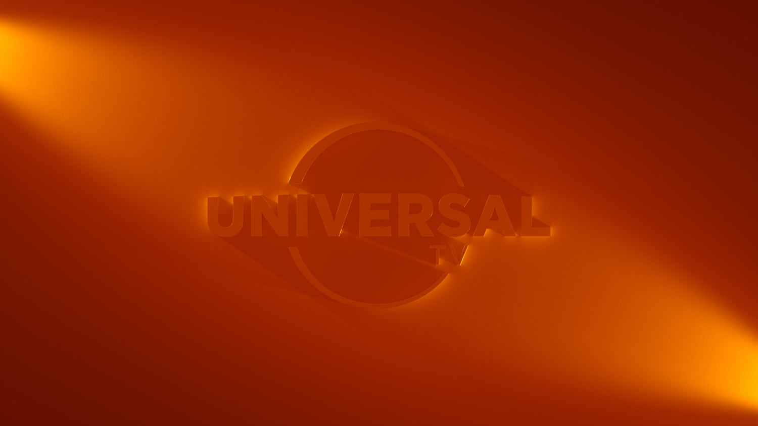 Universal TV Brand Idents on Behance3e979271489797.5bc721c126a44.jpg